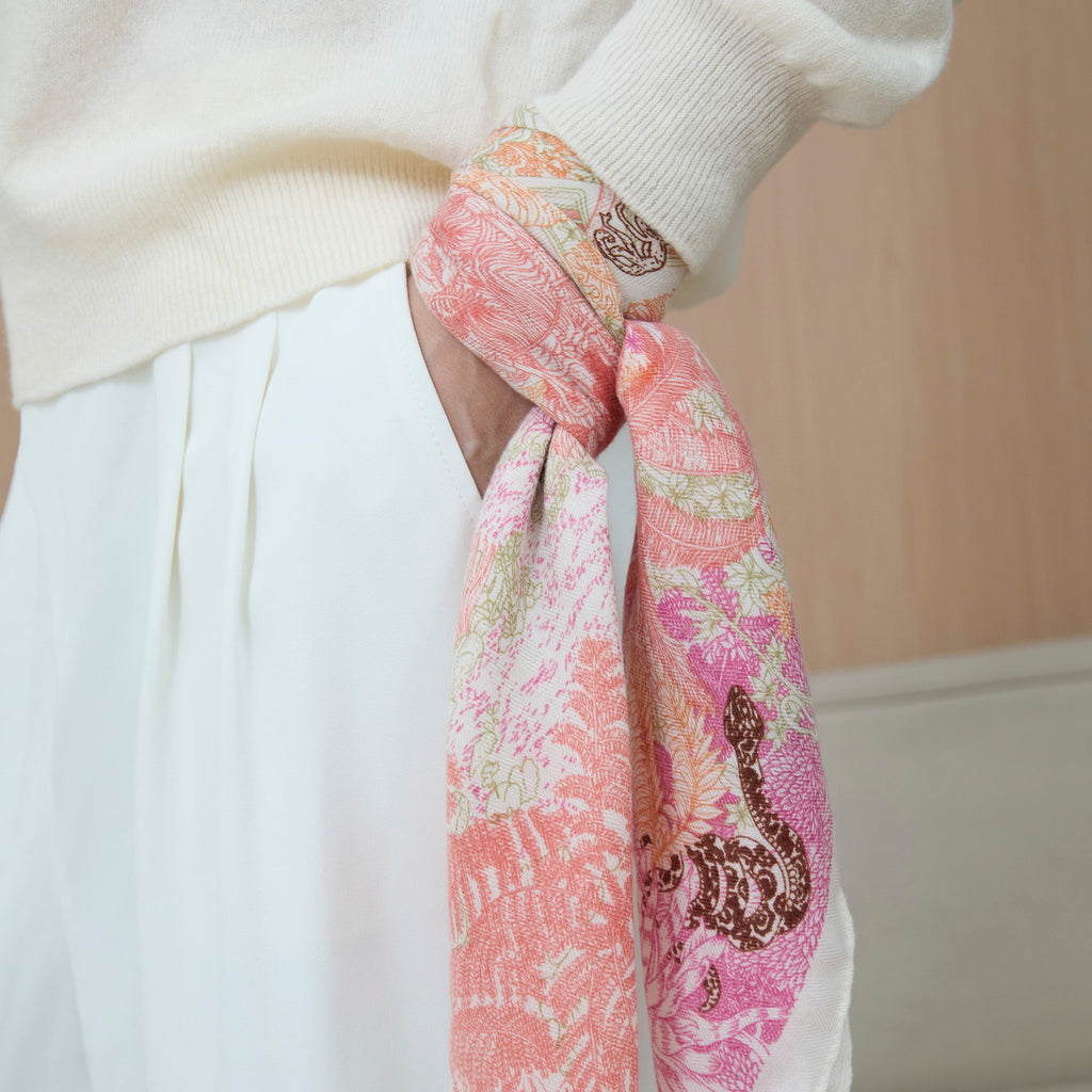 The Brio - Women's Neck Scarf