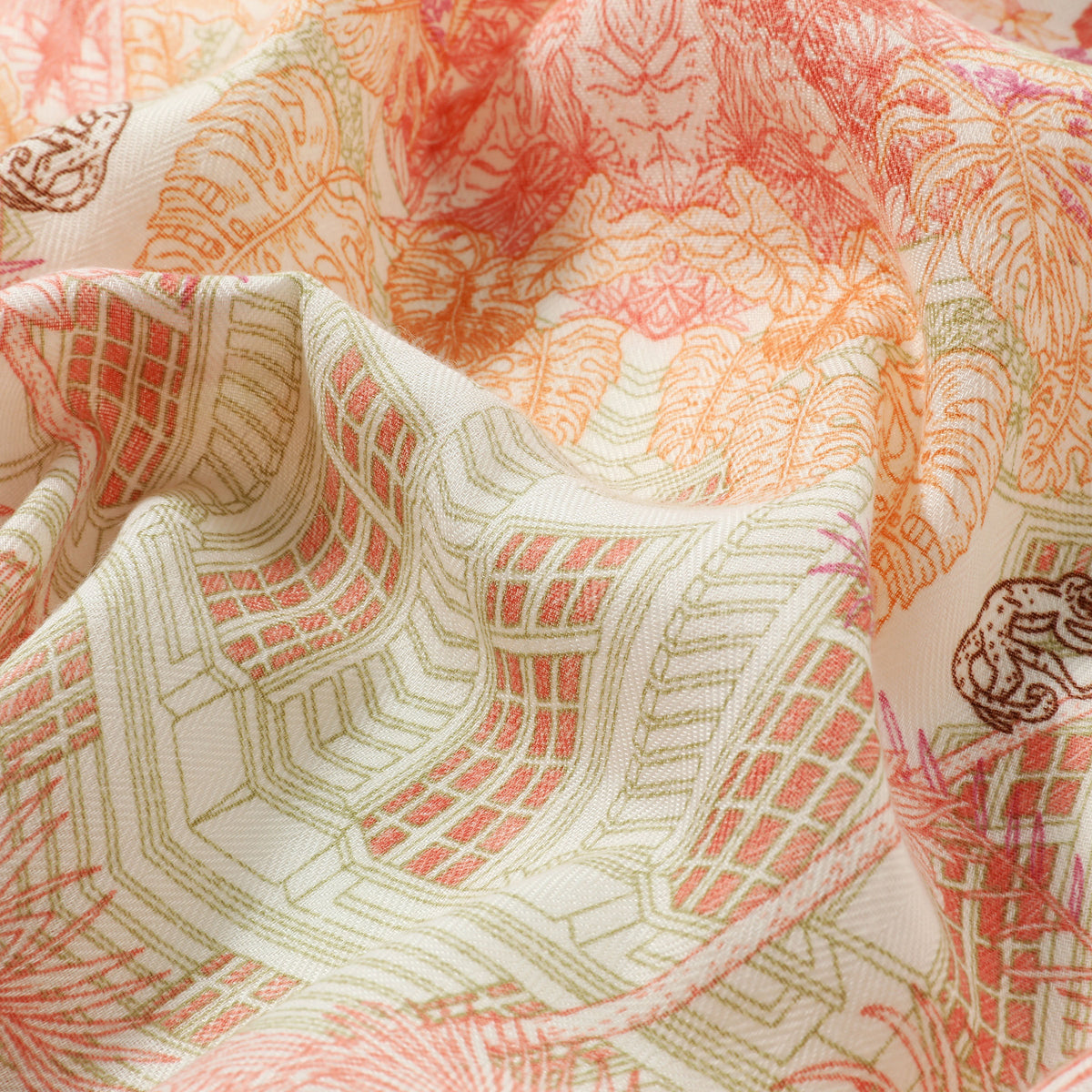 The Brio - Women's Neck Scarf